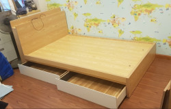 Giường ngủ có ngăn kéo và kệ đầu giường dài 1.4m GN70