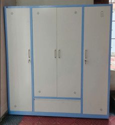 Tủ đựng quần áo bằng sắt TU15B3C4