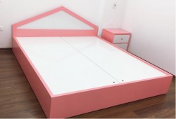 Giường ngủ cho bé màu hồng dài 1.6m GNTE01