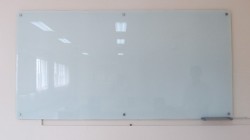 Bảng kính viết bút dạ treo tường 120x180cm