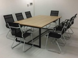 Bàn phòng họp giá rẻ chân sắt mặt gỗ rộng 1.8m BHKS08