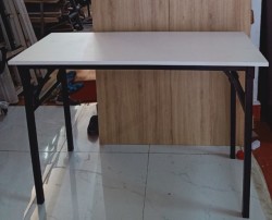 Bàn gấp khung sắt mặt gỗ giá rẻ dài 1m sâu 50cm BGS02