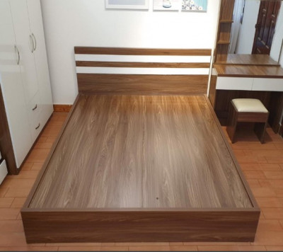 Giường ngủ đôi có ngăn gỗ công nghiệp rộng 1.5m GN08
