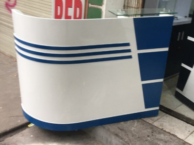 Bàn quầy thu ngân thanh toán giá rẻ dài 1.2m BQG12XD