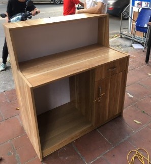 Bàn thu ngân đẹp giá rẻ  gỗ công nghiệp BQTG12