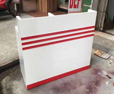 Bàn quầy bar đẹp giá rẻ dài 1.6m BQTG16 chỉ đen
