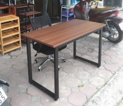Bàn chân sắt giá rẻ rộng 80cm BKSG22