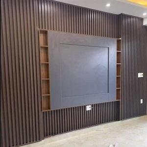 Ốp tường nhựa lam sóng giả gỗ TNG03 giá thi công 490.000đ/mét vuông
